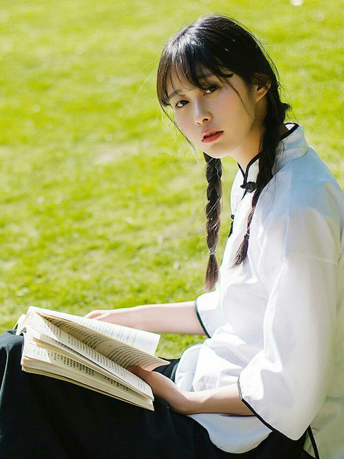 爱游戏官方网站-尼姆客场告捷里昂，实现意外胜利，尼姆对里昂