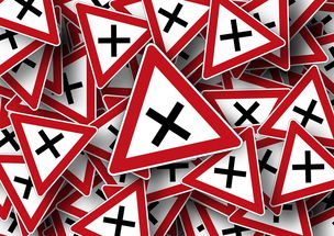 爱游戏登录入口-PSG攻防转换速度需提升以应对顶级对手，攻防转换战术