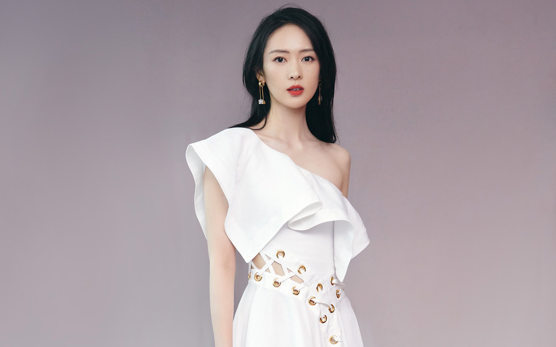 AYX体育官网-仰泳冲刺摩纳哥选手发挥稳定，仰泳高手