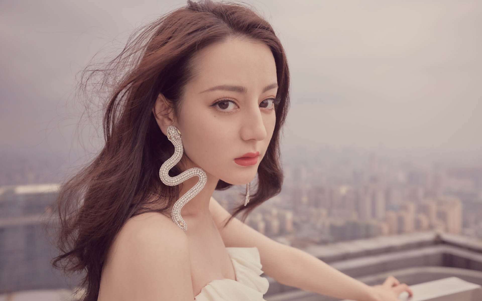 爱游戏中国官方登录入口网站-基：全黑队的“稳定器”，无论局势如何变化，他都能保持冷静